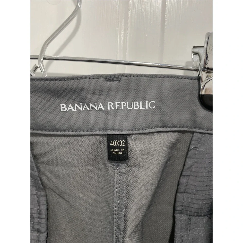 Banana Republic Mens Performance Pants Grey 40x32 Stretch Flat Front Lightweight
